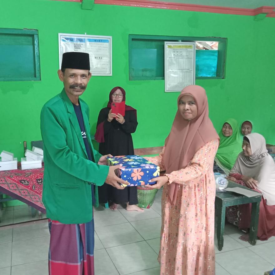 KPM STAI Tanbihul Ghofilin Perpisahan dengan Jama'ah Pengajian Ibu-Ibu TK RA Muslimat NU Kebanaran 